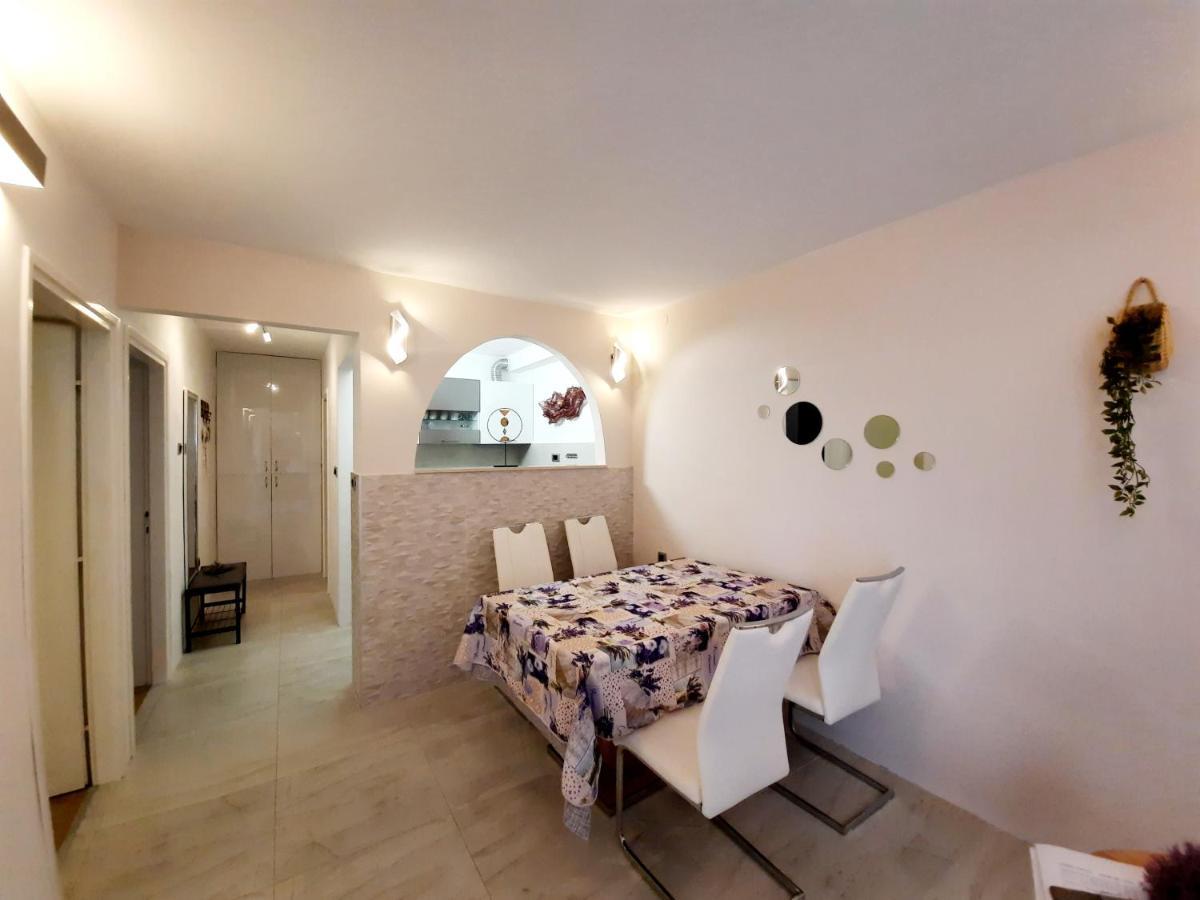 Split Symphony Garden: Modern, New Apartment Εξωτερικό φωτογραφία