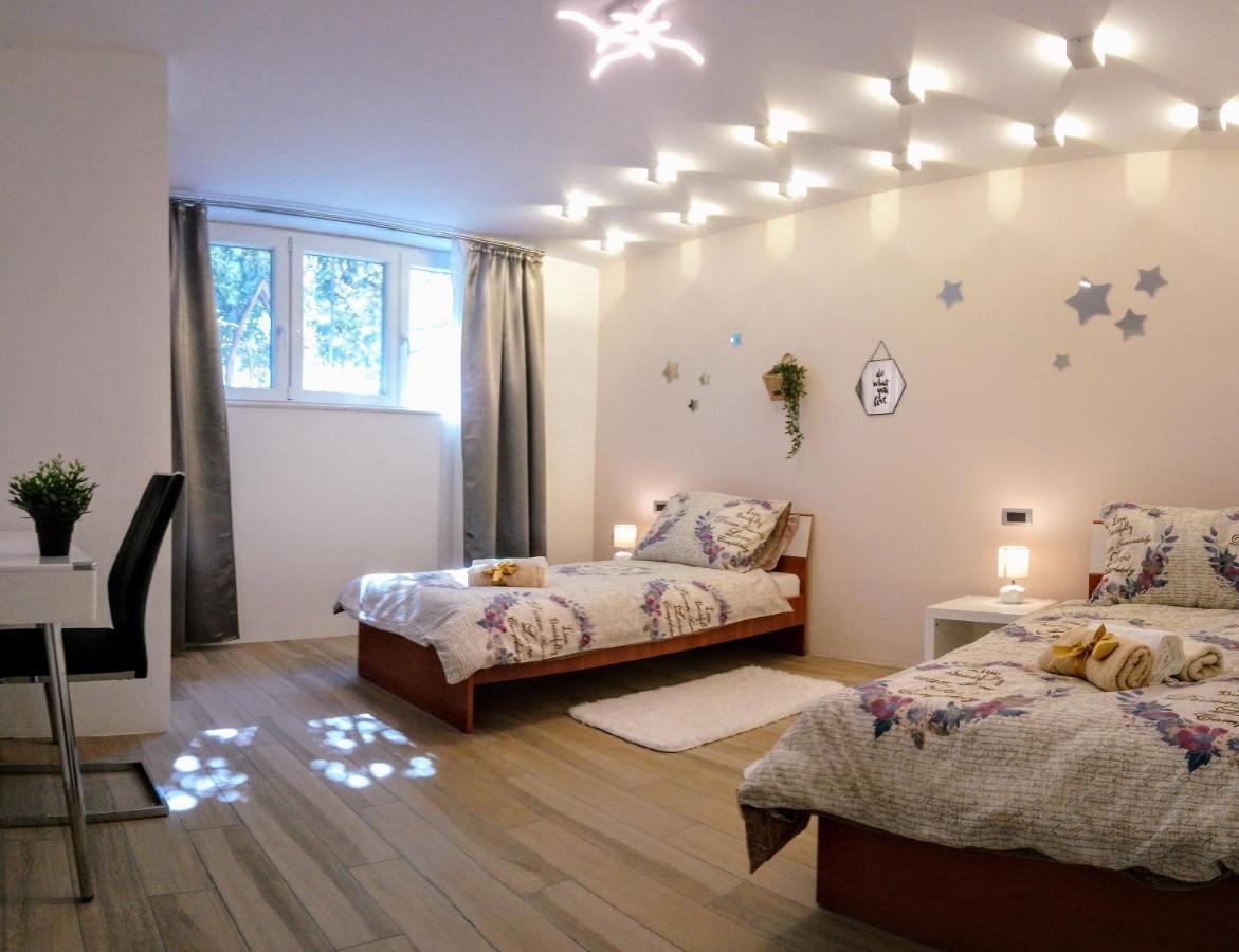 Split Symphony Garden: Modern, New Apartment Εξωτερικό φωτογραφία