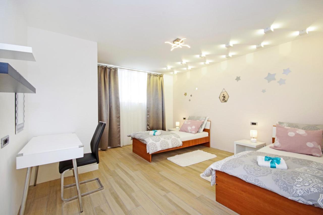 Split Symphony Garden: Modern, New Apartment Εξωτερικό φωτογραφία
