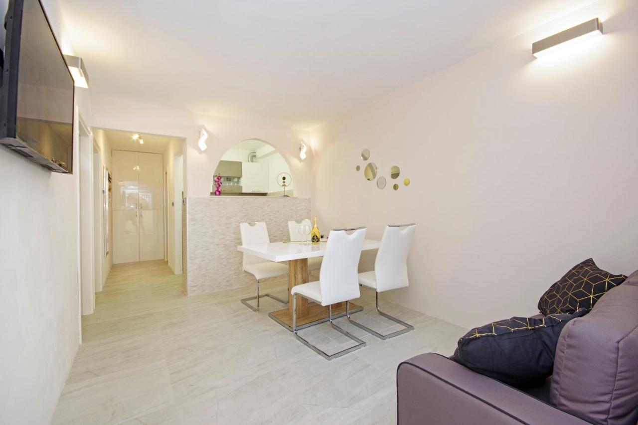 Split Symphony Garden: Modern, New Apartment Εξωτερικό φωτογραφία
