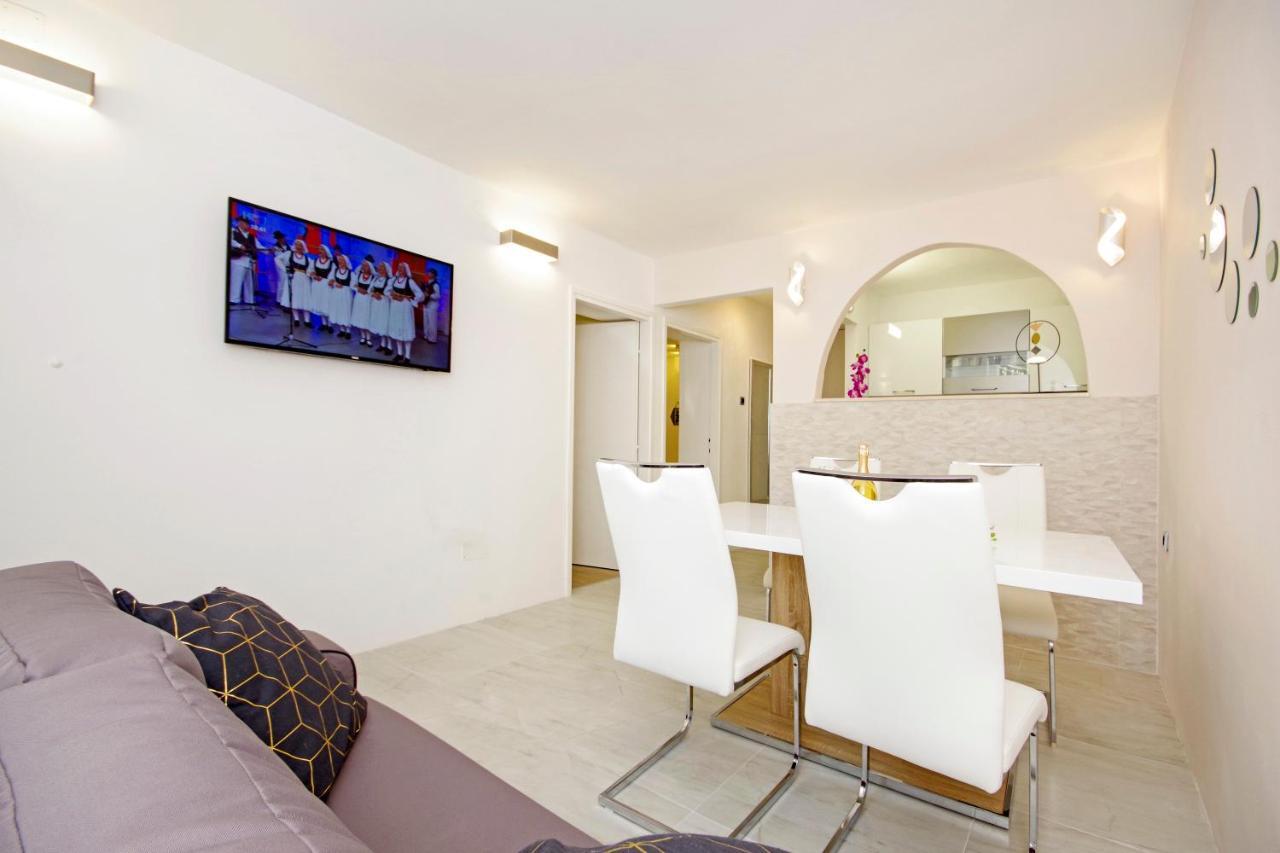 Split Symphony Garden: Modern, New Apartment Εξωτερικό φωτογραφία